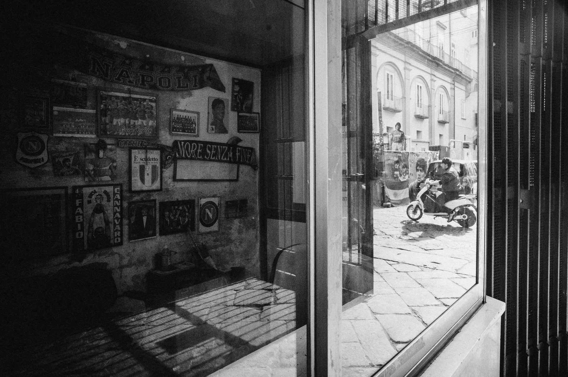 klaus-schwaiger-street-photography-naples-44.jpg