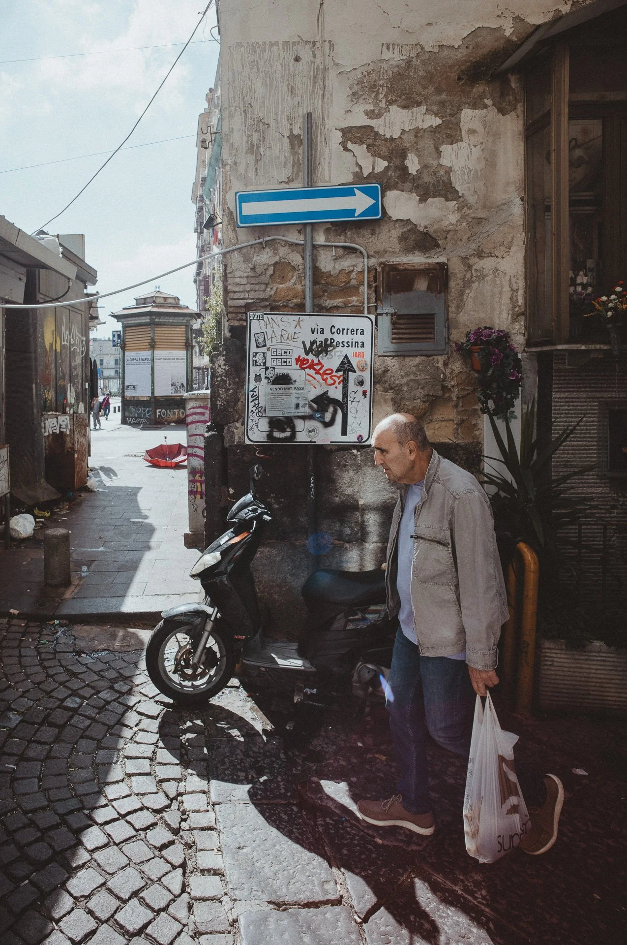 klaus-schwaiger-street-photography-naples-45.jpg