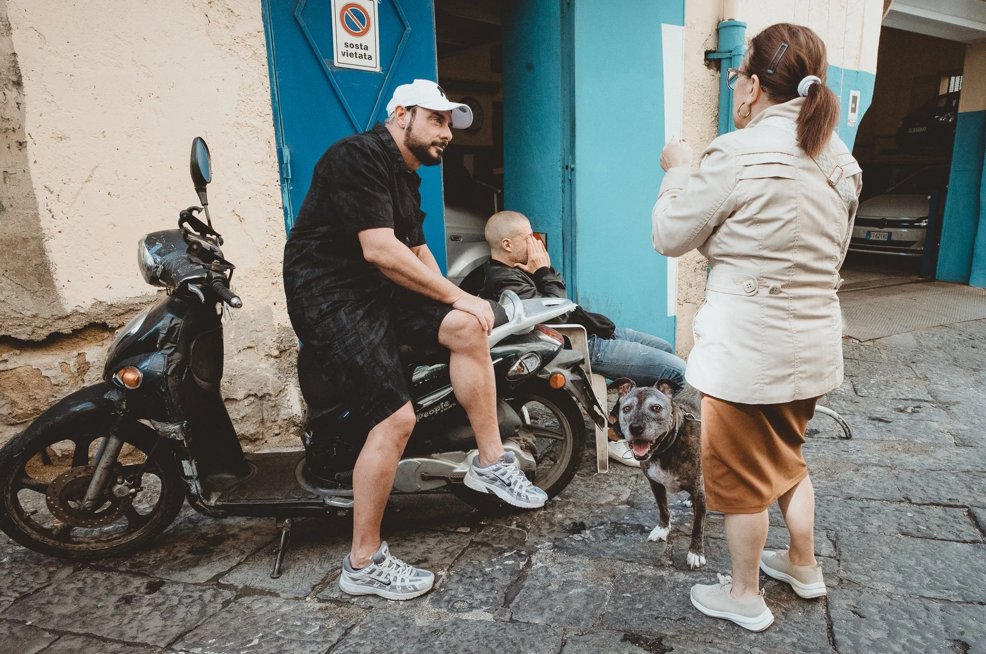 klaus-schwaiger-street-photography-naples-49.jpg