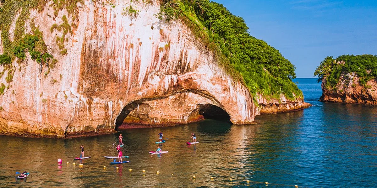 Puerto vallarta Island Kayaking.jpg
