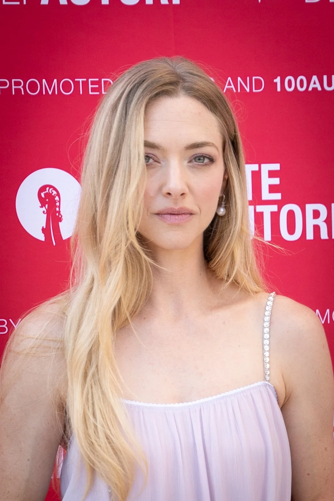 Amanda Seyfried-08528.jpg