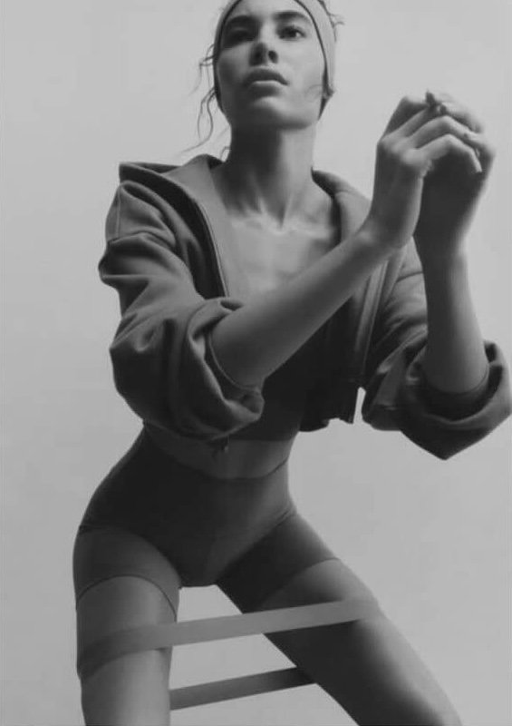 mujer haciendo deporte