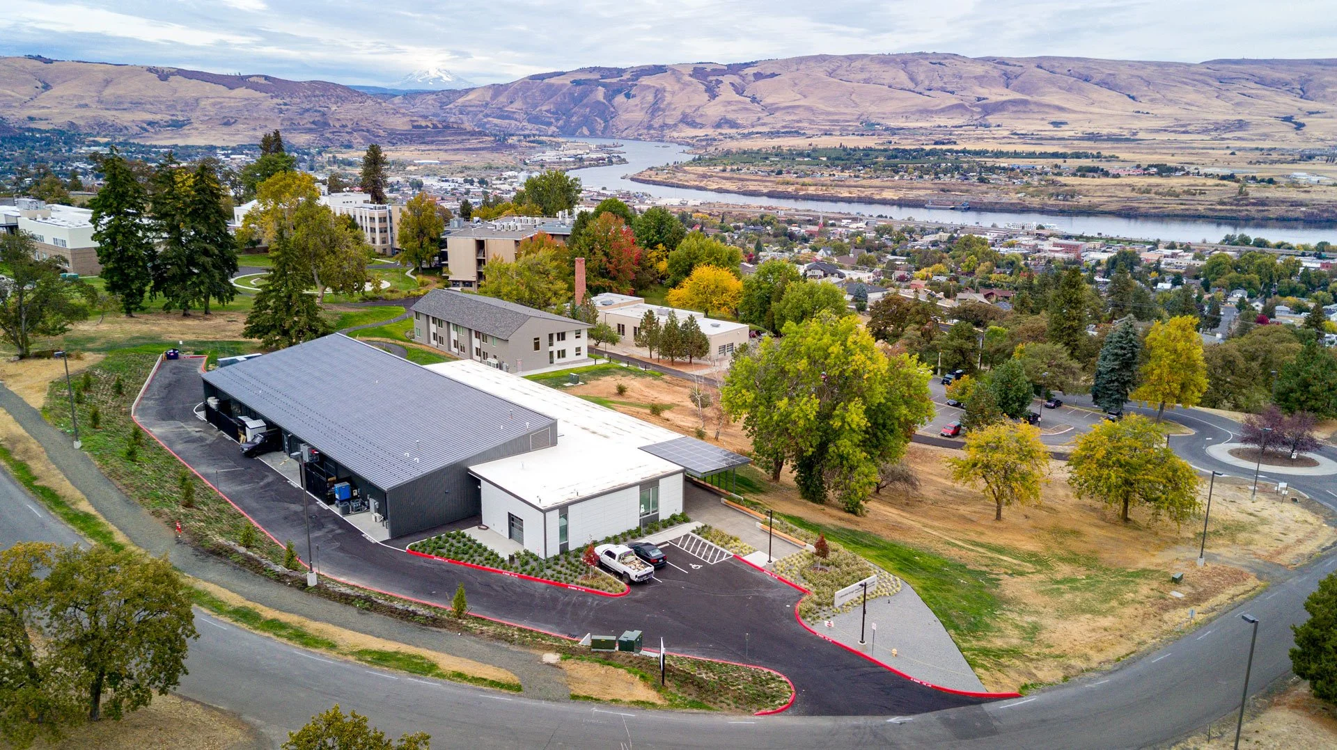 Columbia-Gorge-CC-Regional-Skills-Center-Site-Aerial-Opsis-Architecture.jpg