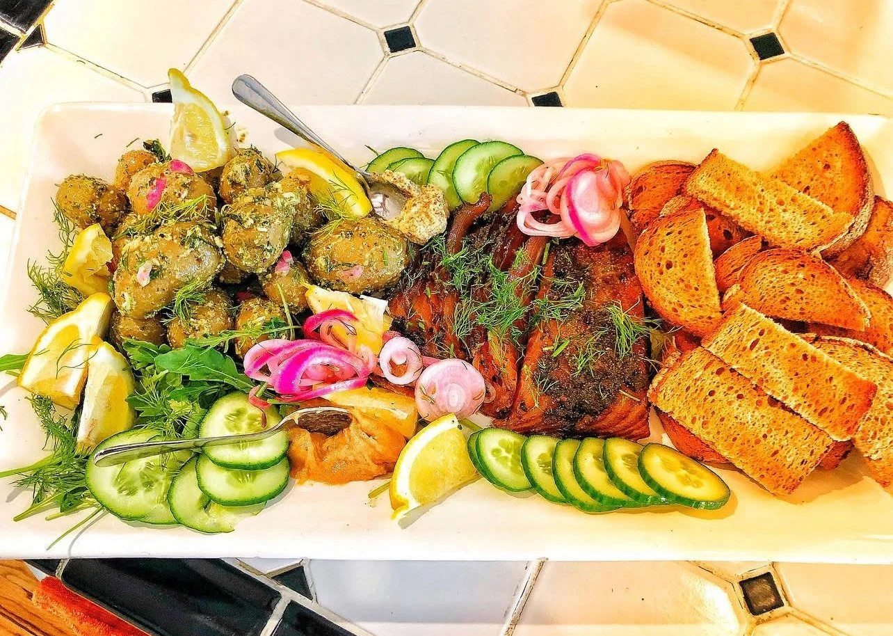 Gift a Weekly Supper Service