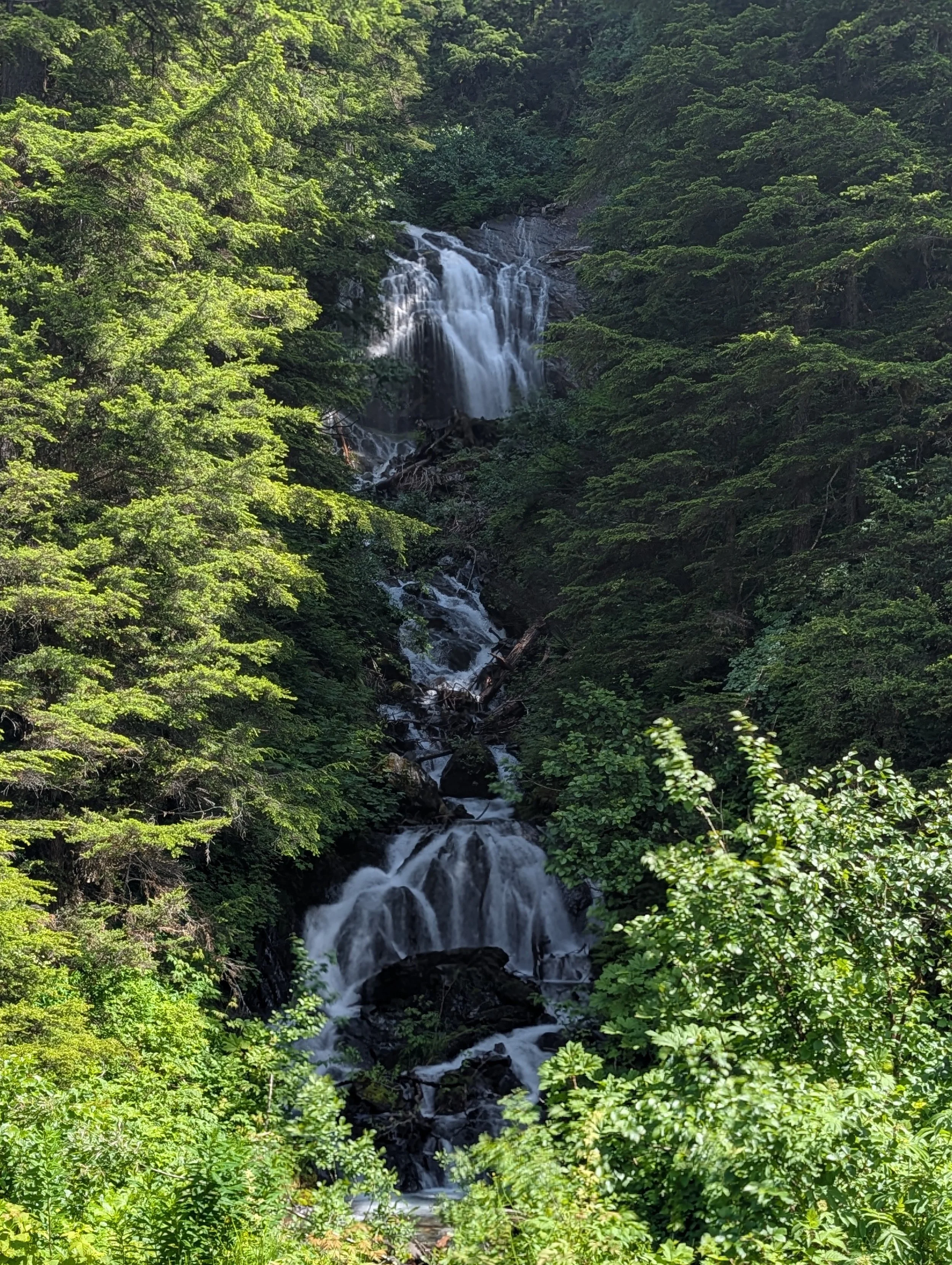 PXL_20260702_220159790.LONG_EXPOSURE-01.jpg