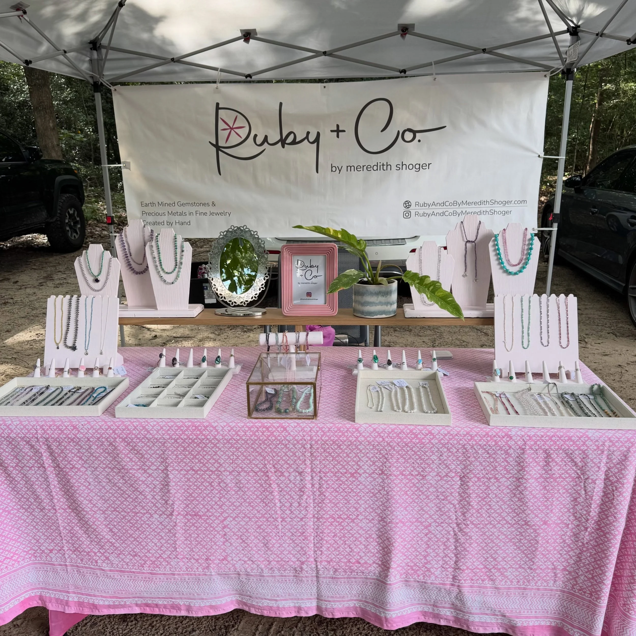 The Ruby &amp; Co. outdoor jewelry store got a bit of a glow up and I&rsquo;m obsessed. Thank you @barefootwoodcrafts for building my beautiful custom wood riser. Now my table looks as cute as my jewelry! #madeinthelowcountry #gemstonejewelry #earthm