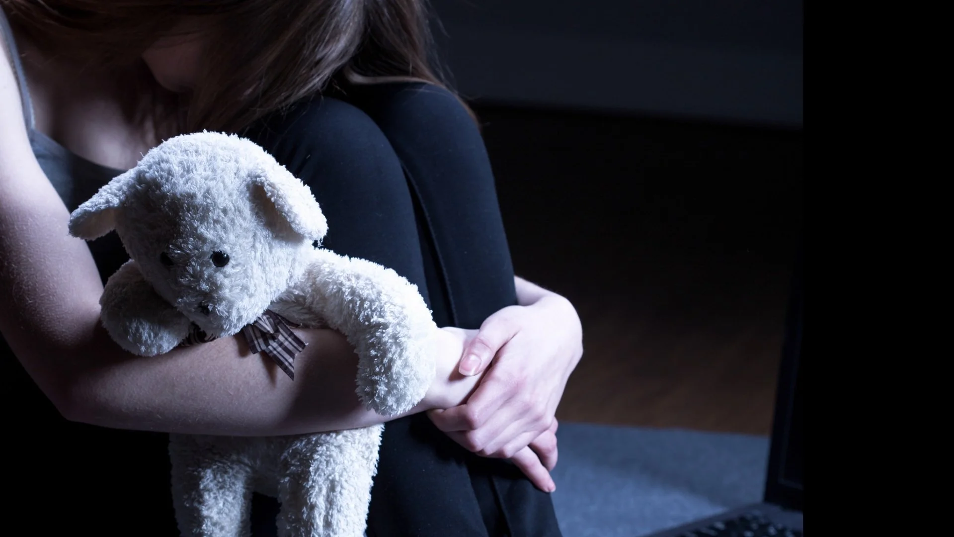 Arquetipo del Huérfano: Cómo Reconocer su Sombra y Sanar las Heridas de la Independencia