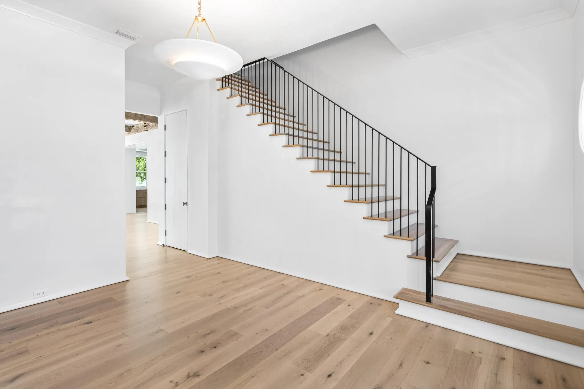 74 Elysee Ct (4).webp