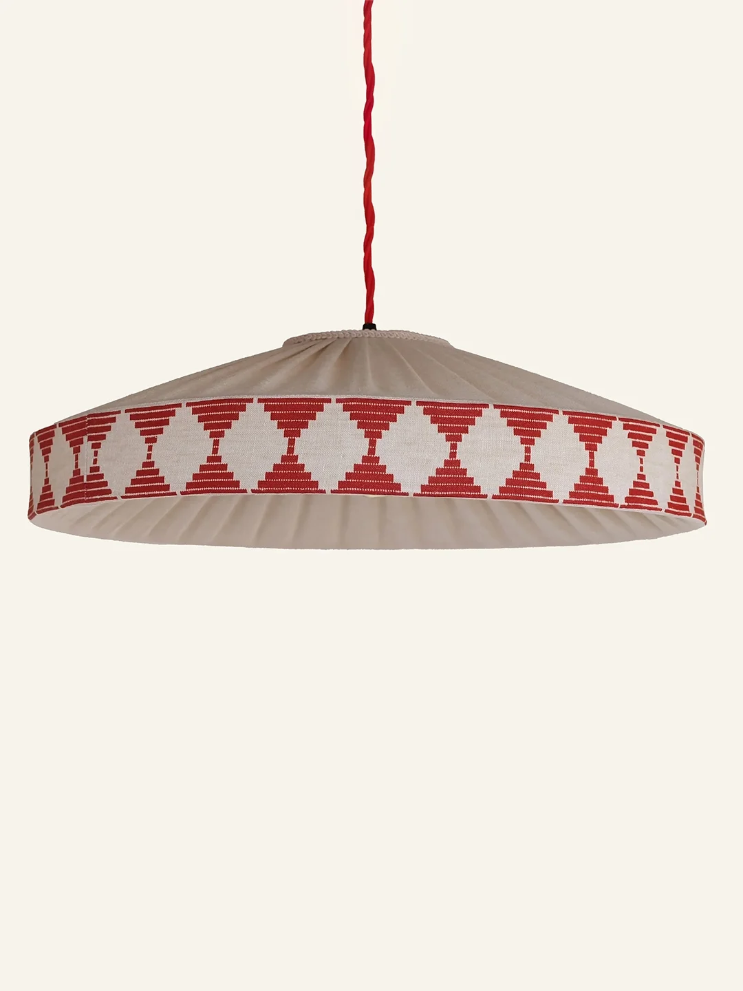 Diamond Knit in dark red