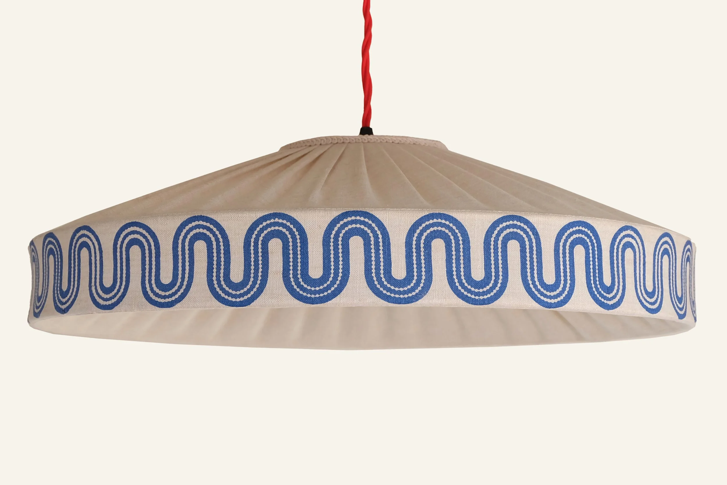 Worm, Turning in bright blue