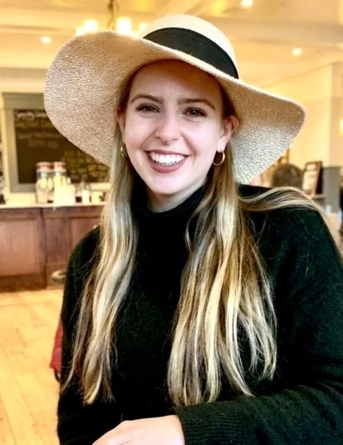 A millenial maternal mental health therapist who specializes in perinatal mental health