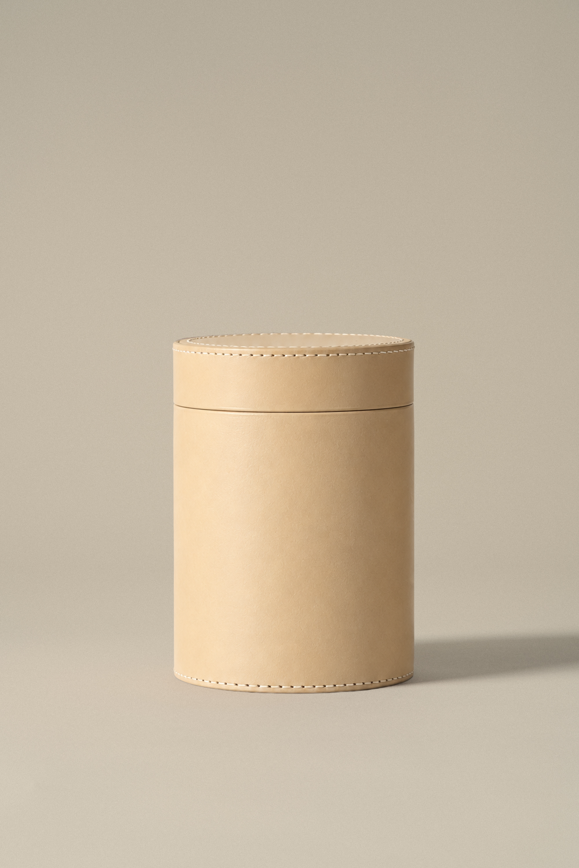 Handcrafted Leather Urn M