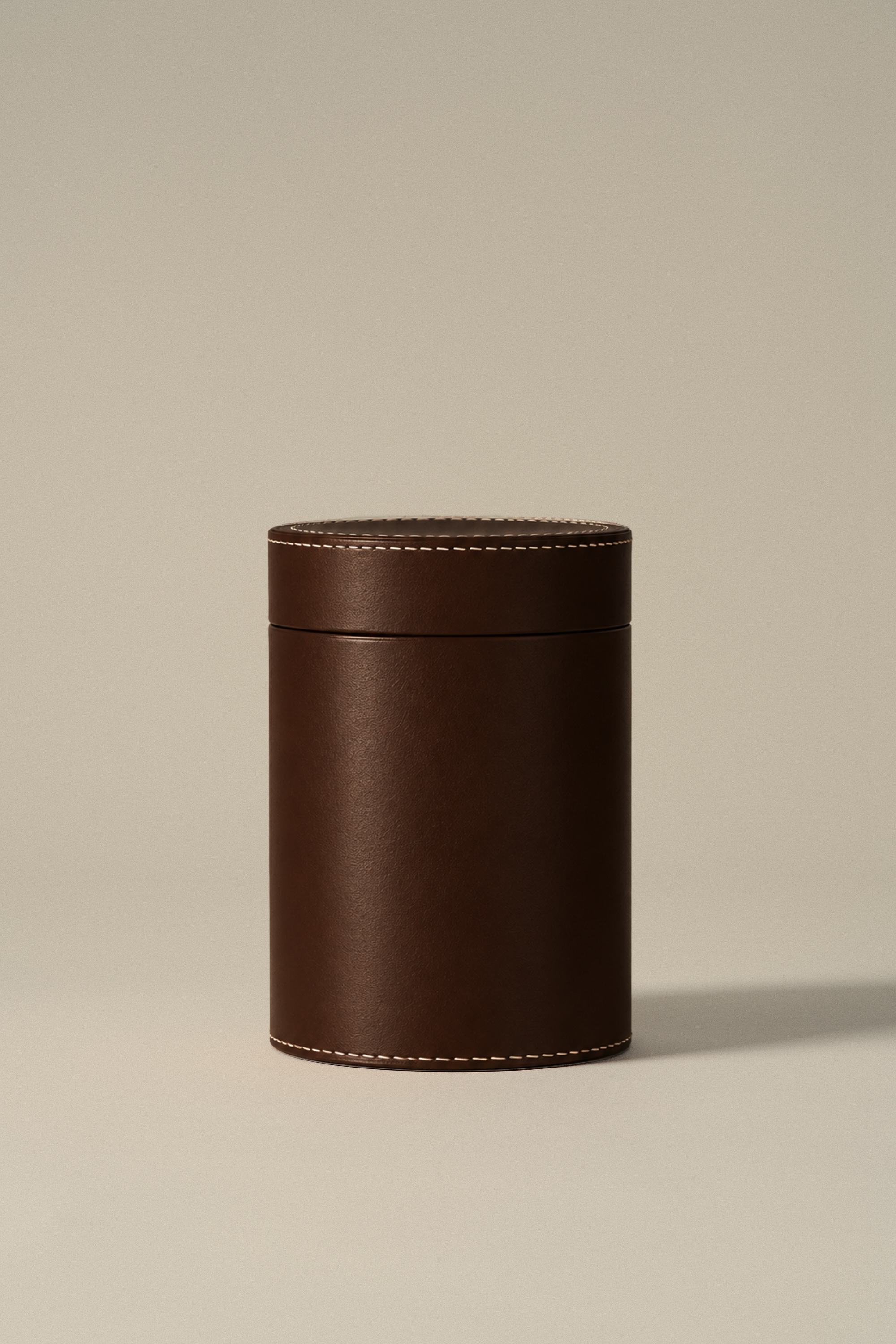 Handcrafted Leather Urn M