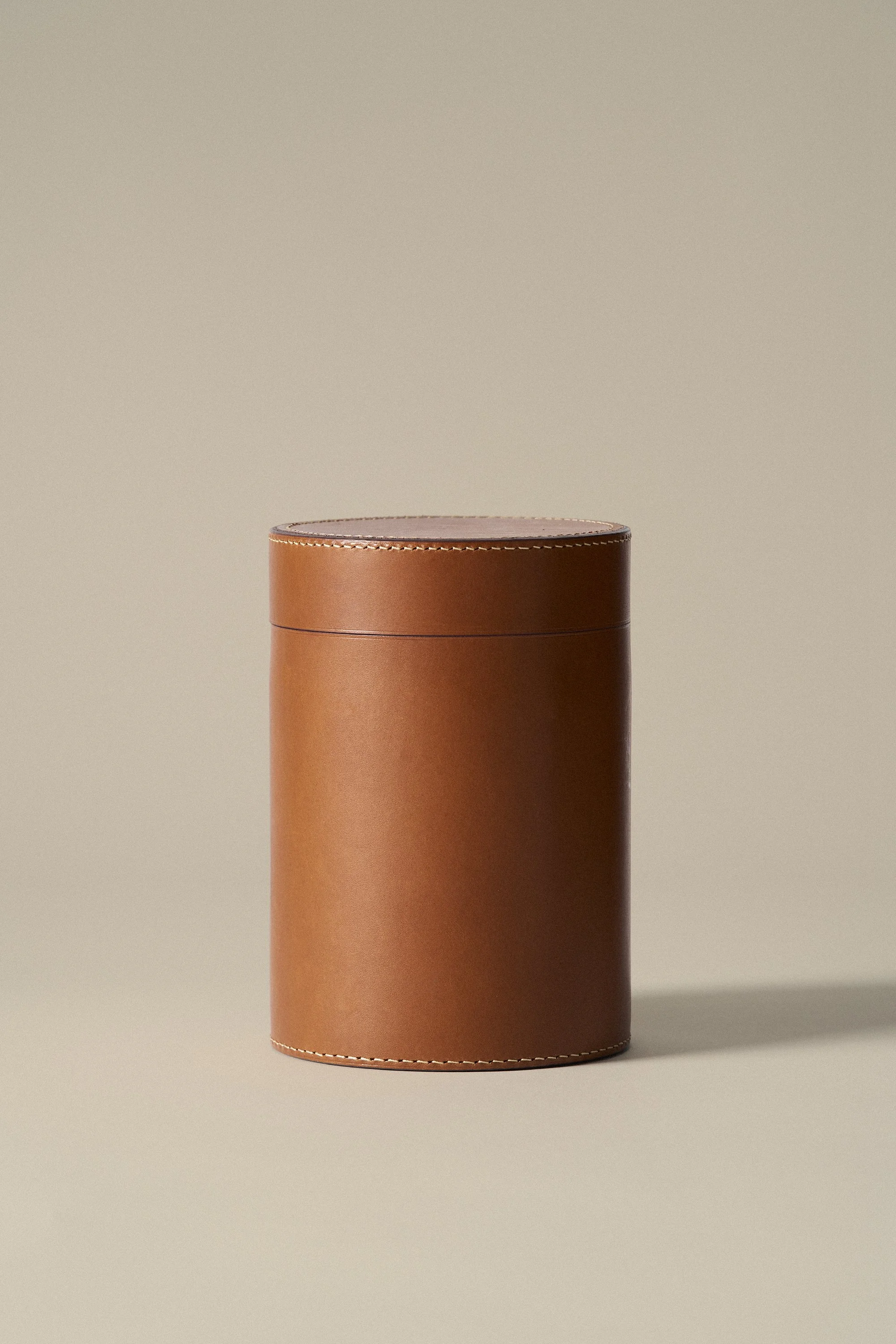 Handcrafted Leather Urn S
