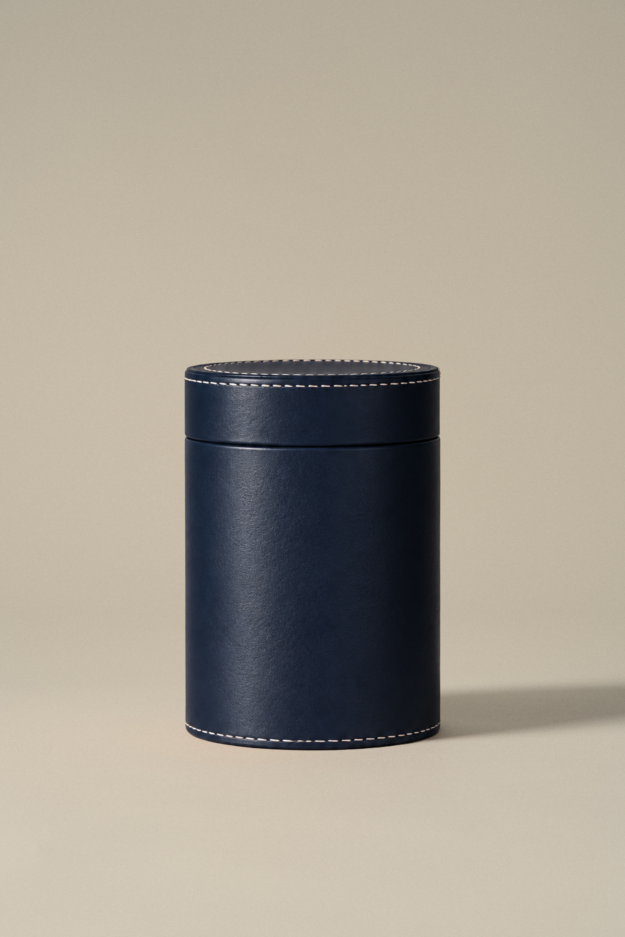 Handcrafted Leather Urn M