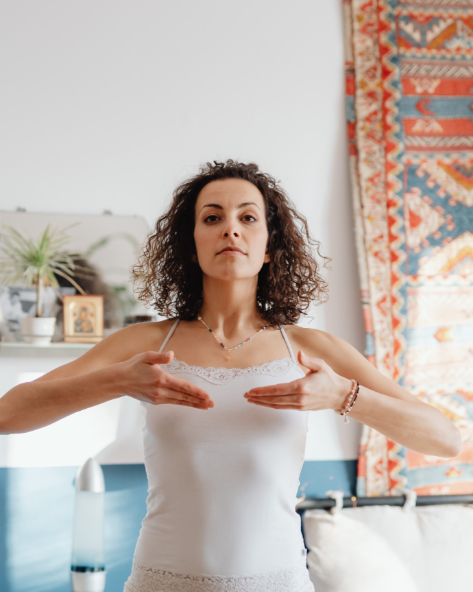 LIVESTREAM SESSIONS: 

gentle yoga, mindfulness meditation, breathwork & sound healing