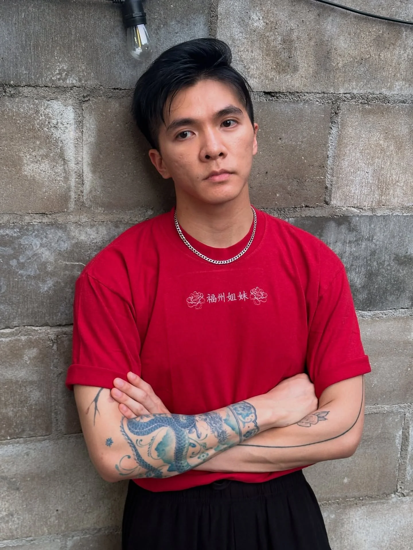 fuzhou-sisters-red-t-shirt-2.jpg