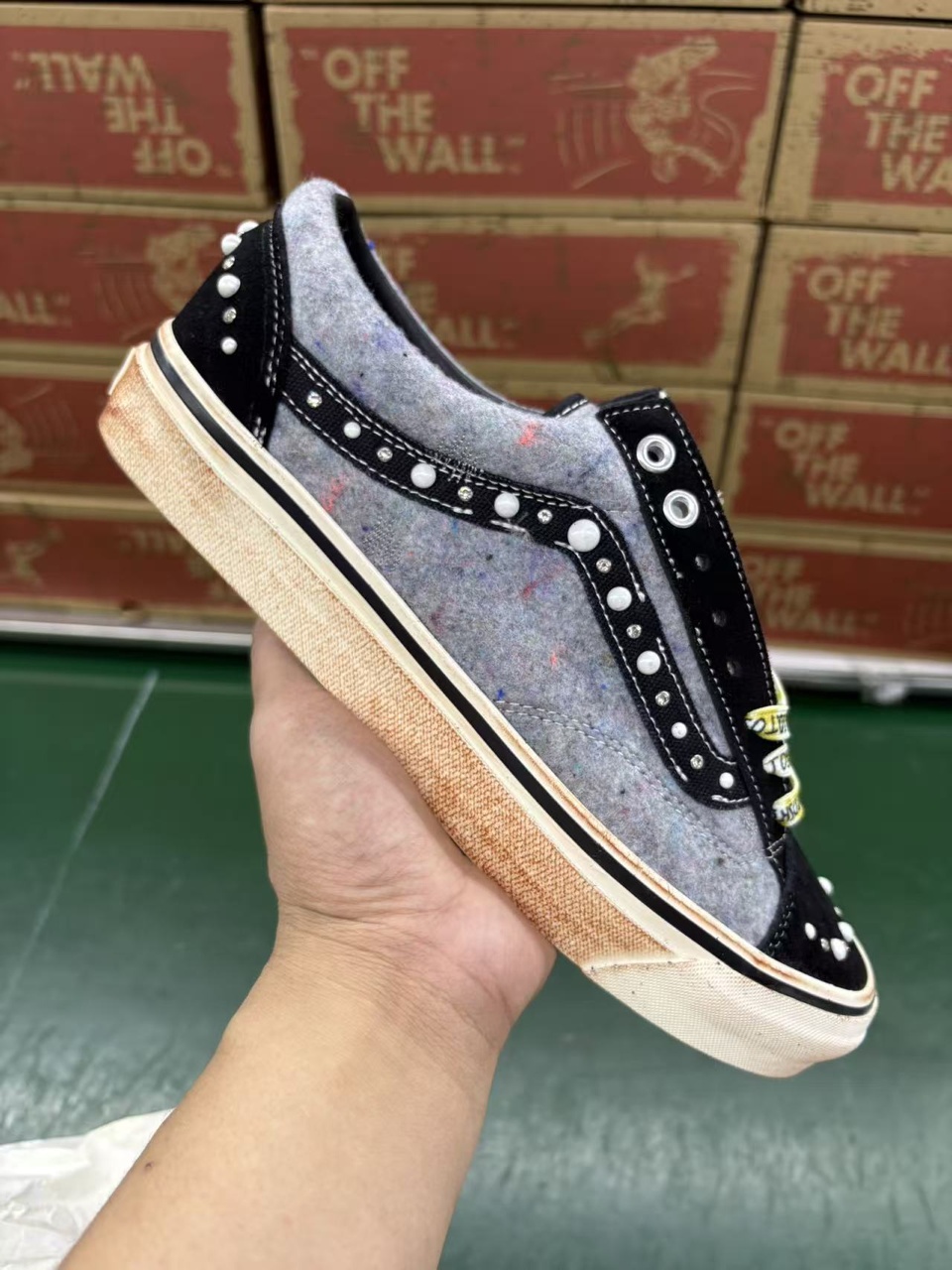 grey satoshis vans