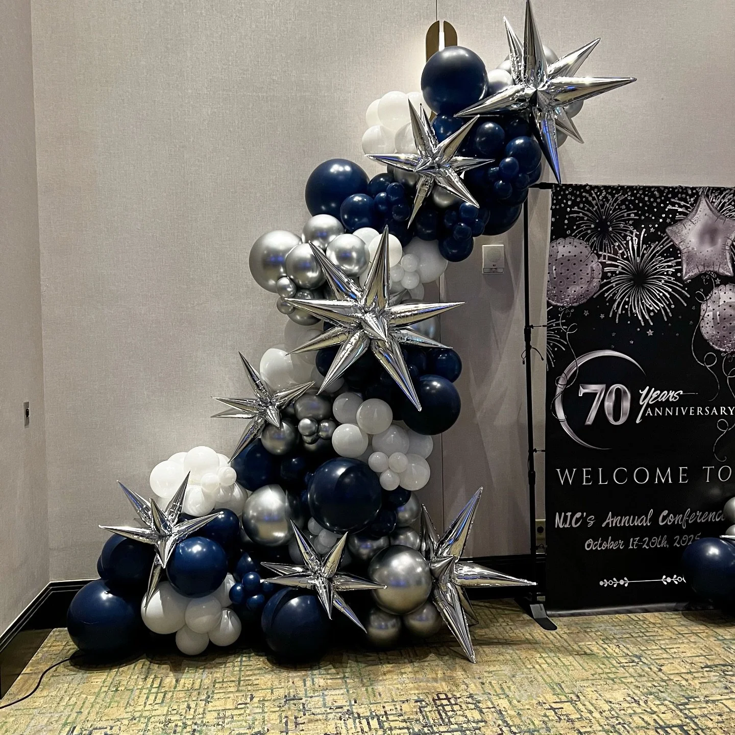 Lots of corporate events this month! Getting ready for our very busy week ahead with 7 events! 

.

.

.

#corporateballoons #arizonaevents #arizonacorporateballoons #balloongarlands  #phoenixballoons 
#arizonaballoondecorator #arizonaballoons #arizo