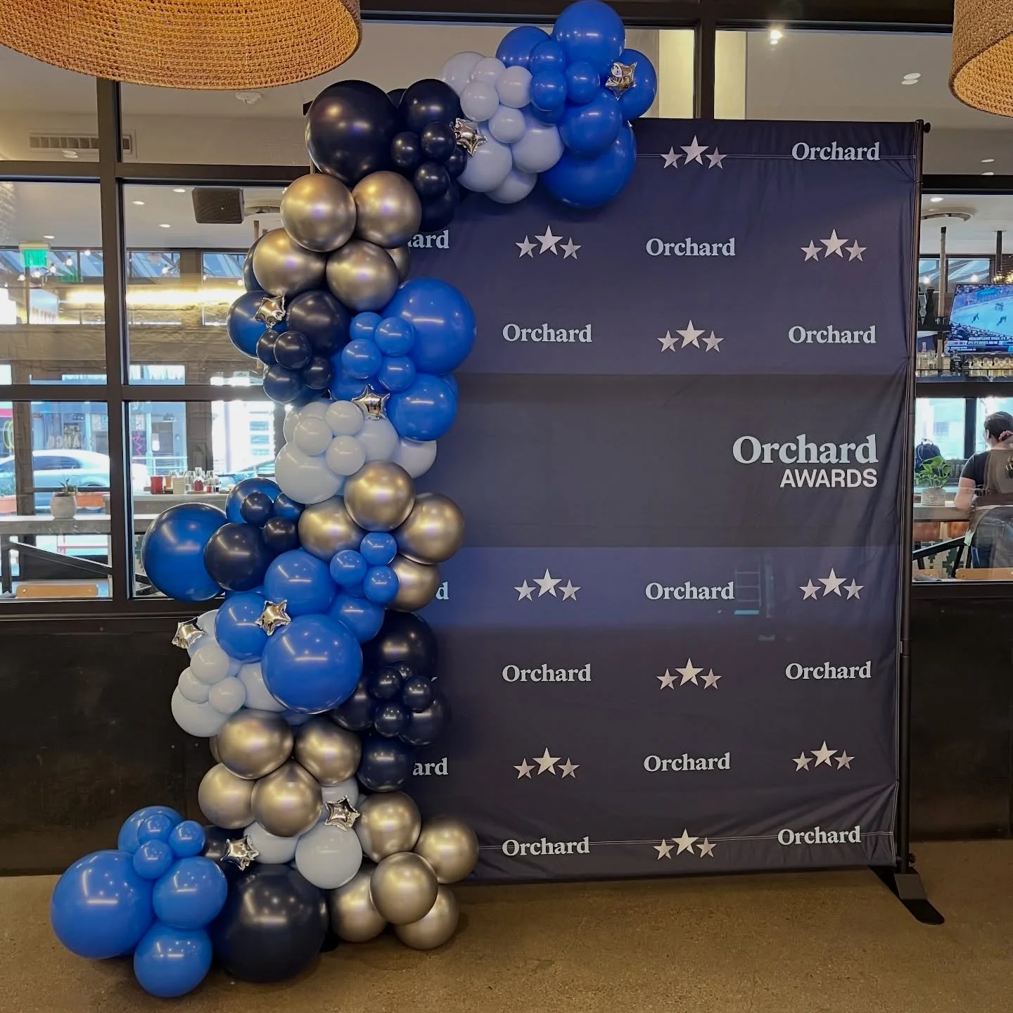 So excited for all of the corporate events this month! ⭐️

.

.

.
#arizonaballoons #arizonaballoondecor #arizonaballoondecorator #corporateballoons