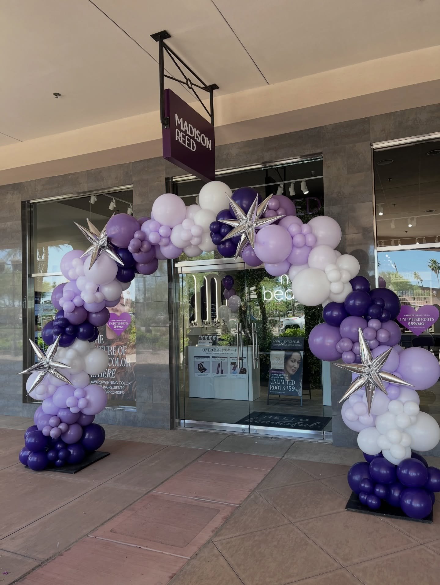Celebrated the grand opening for @madisonreedchandler 💜

.

.

AZBalloonDecor ArizonaBalloonArtist ArizonaBalloons