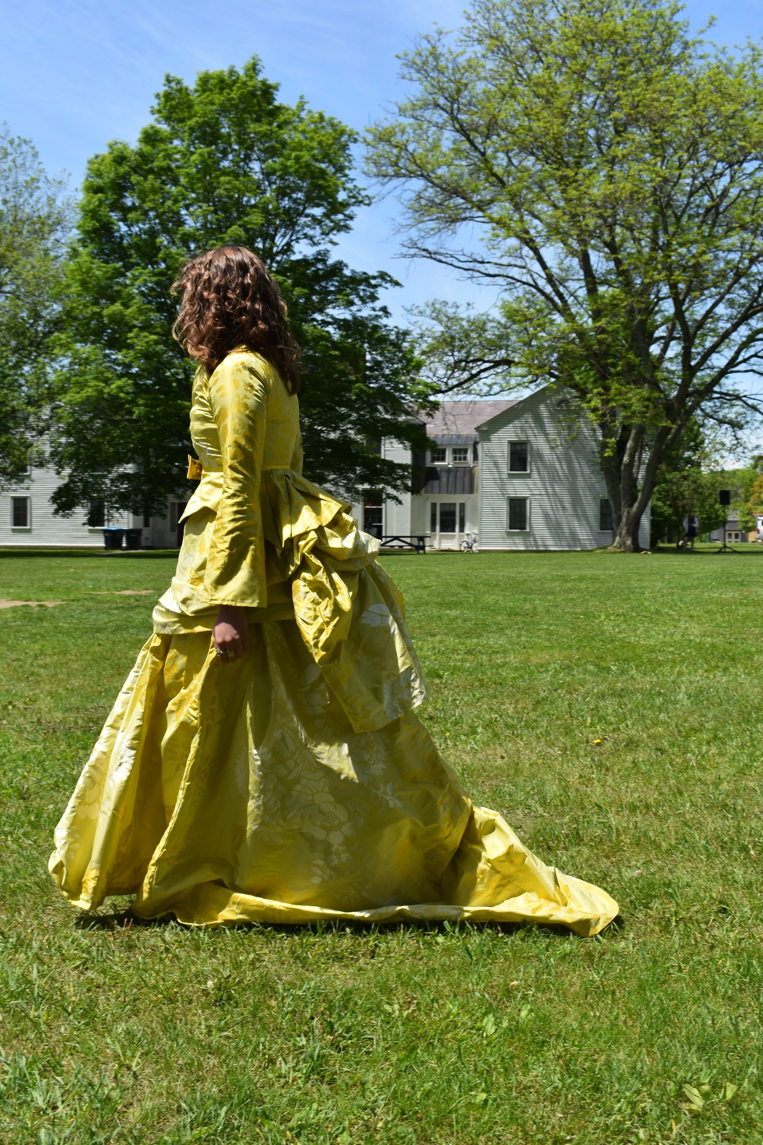 1870s day dress side.jpg