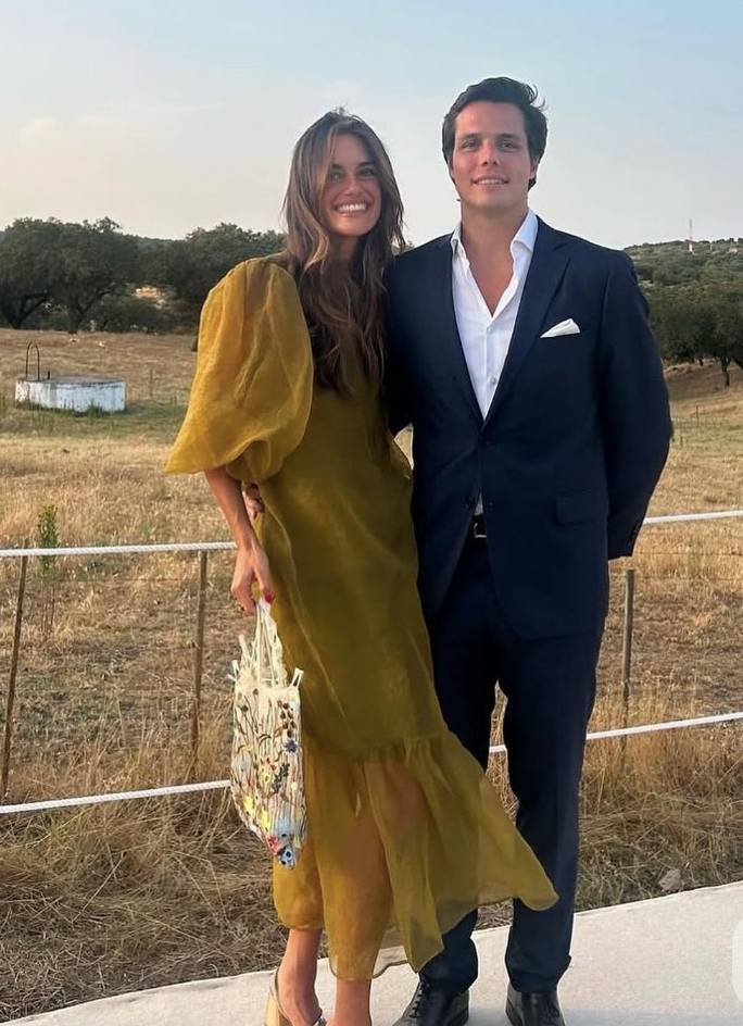 ver la carpeta aquí