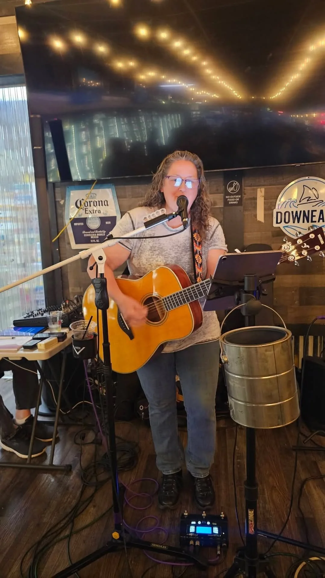 Lori T (Tiki Bar)