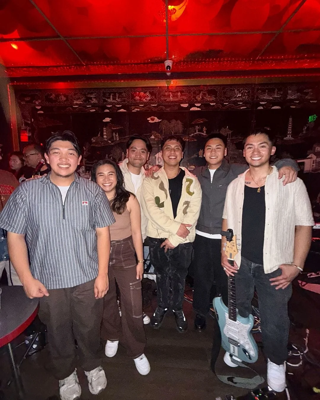 THANK YOU❤️&zwj;🔥 full house at @mrmahjongs this saturday! we hope you enjoyed jamming out with us, appreciate all the love &amp; can&rsquo;t wait to see you at our next show 🤟🏼

with love,
the band

#theband #musiccover #sanfrancisco #musicians #