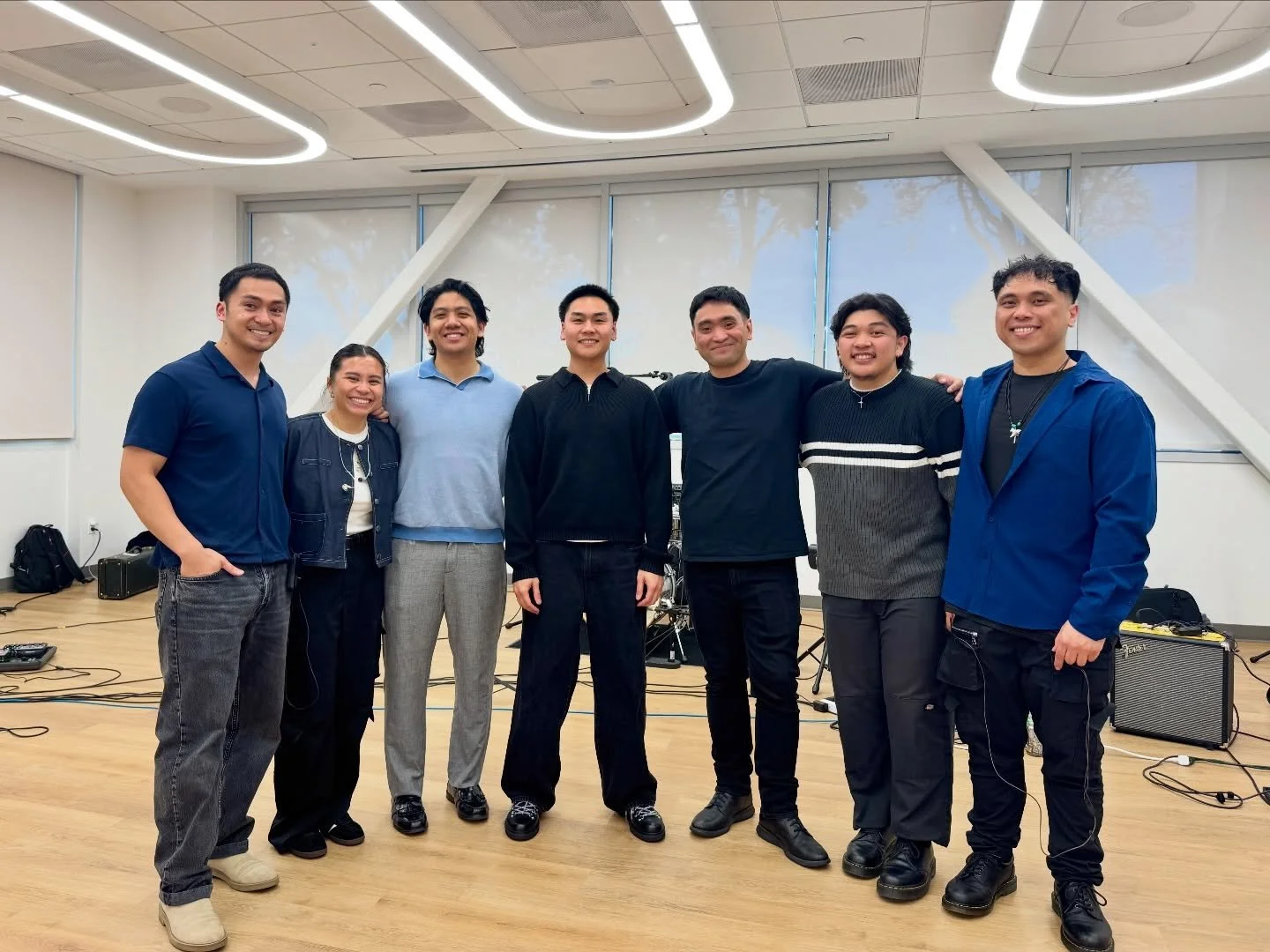 a lil daytime music for a recent private corporate event ☀️ swipe for some highlights from the afternoon!

if you&rsquo;re planning a special event, we&rsquo;d love to be part of it! message, email, or visit our website to inquire. 

#theband #coverb