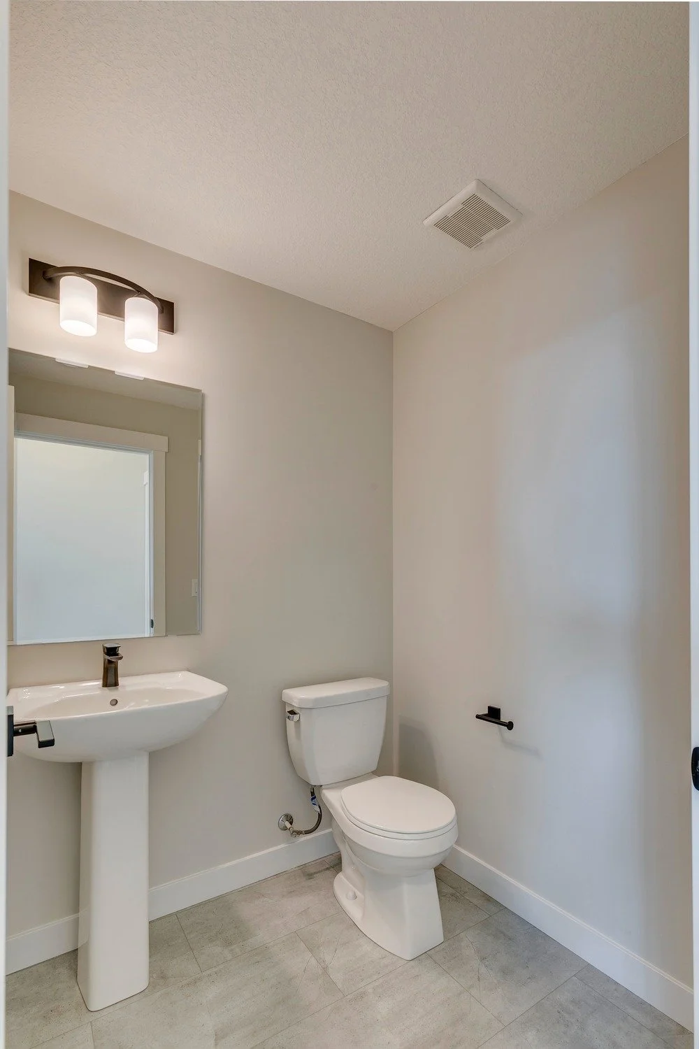 ADM10211blend copy_sm.jpg