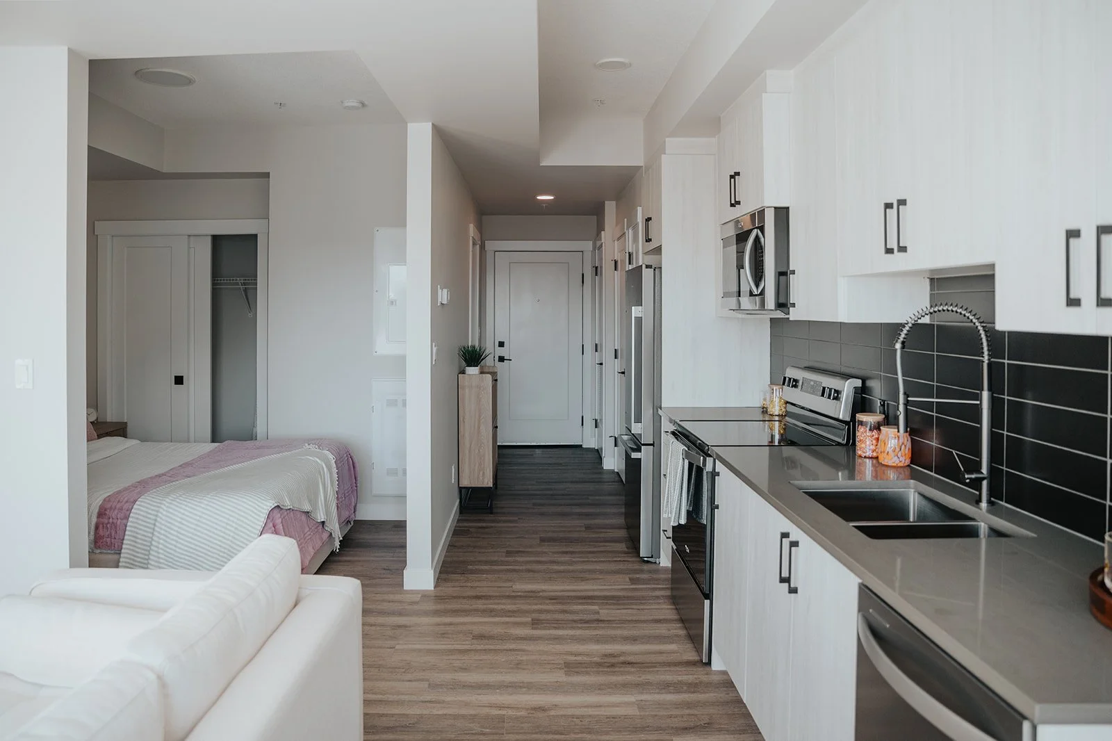 Edmonton-Rental-Properties-Rohit-87_websize.jpg