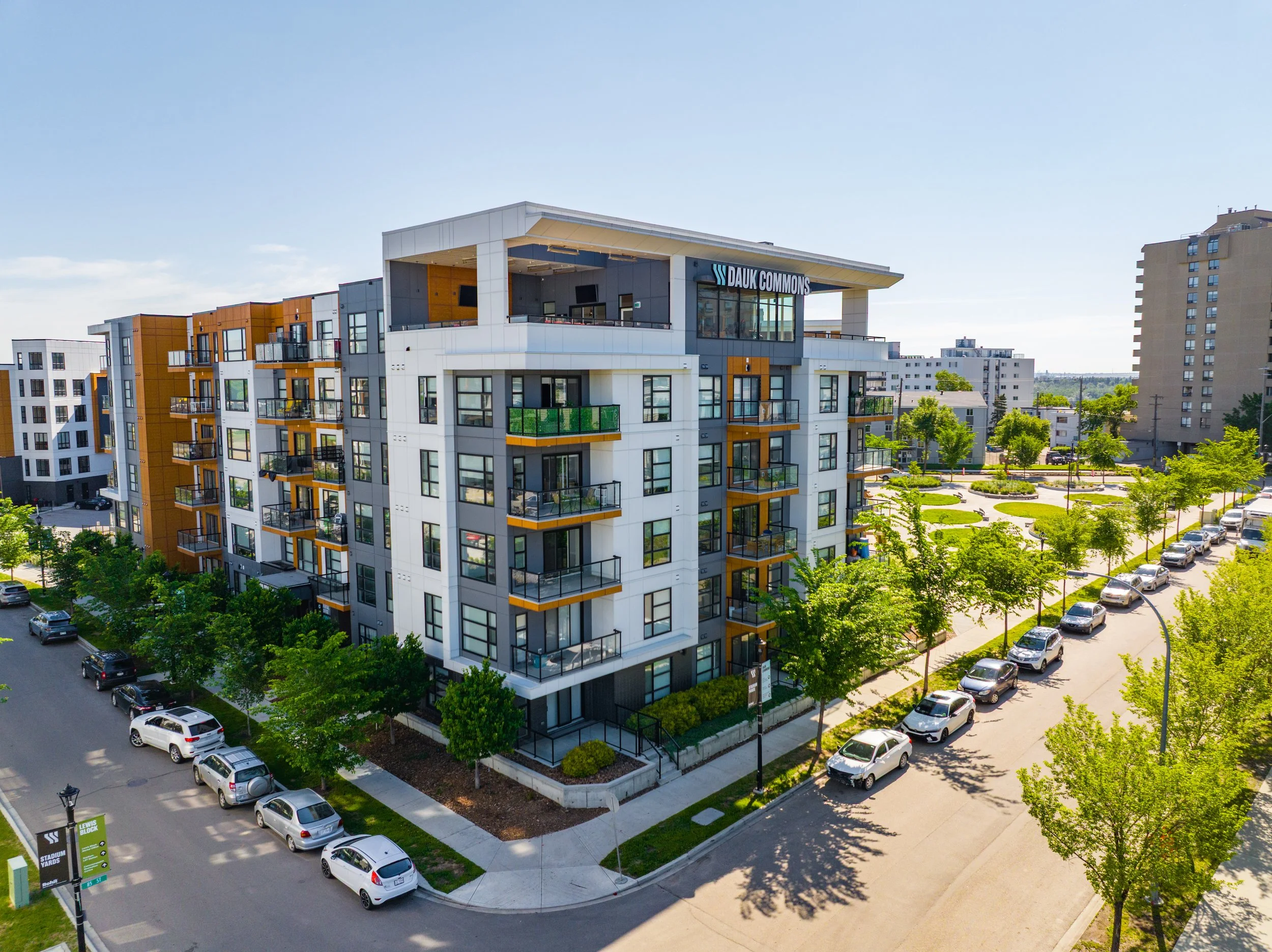 Dauk Commons at Stadium Yards