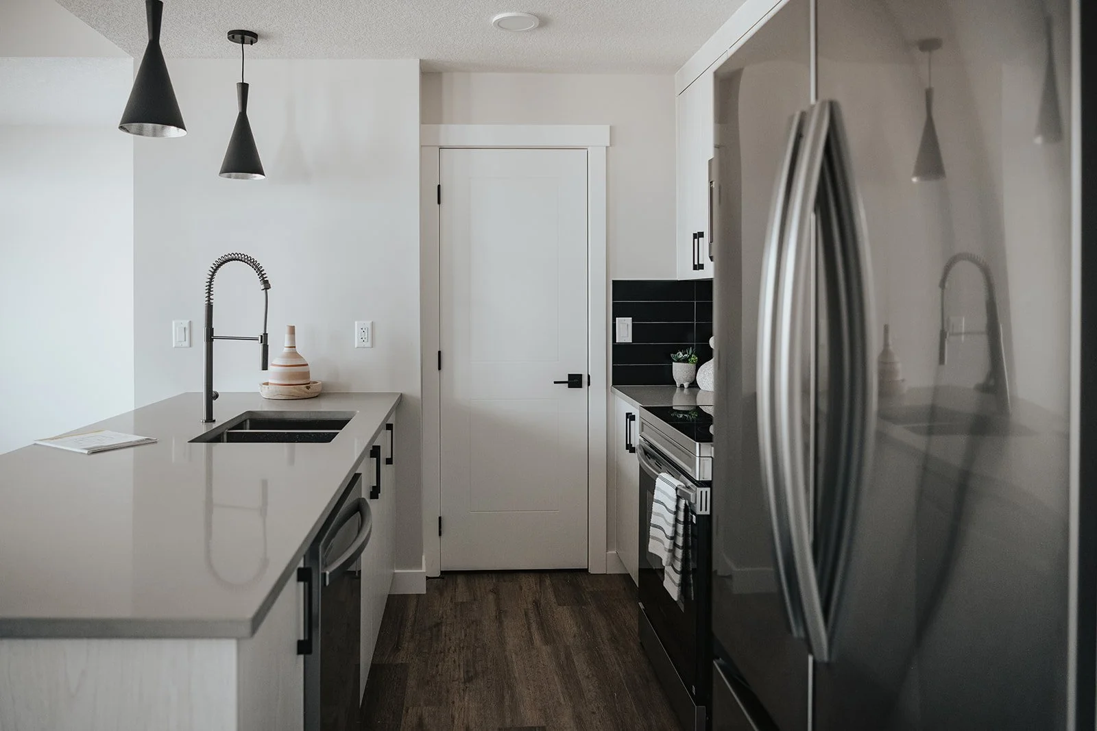 Calgary-Rental-Housing-10_websize.jpg