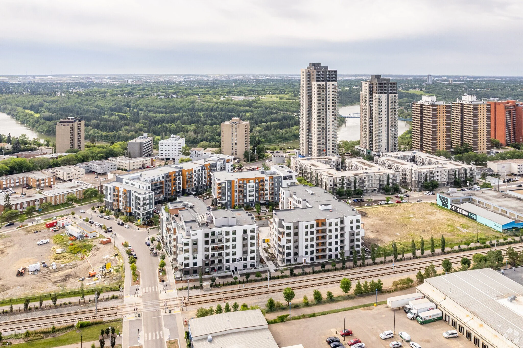 lewis-block-at-stadium-yards-edmonton-ab-aerial-photo (1).jpg