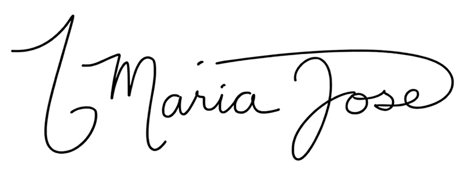 Firma con firma estilizada de María José escrita en línea