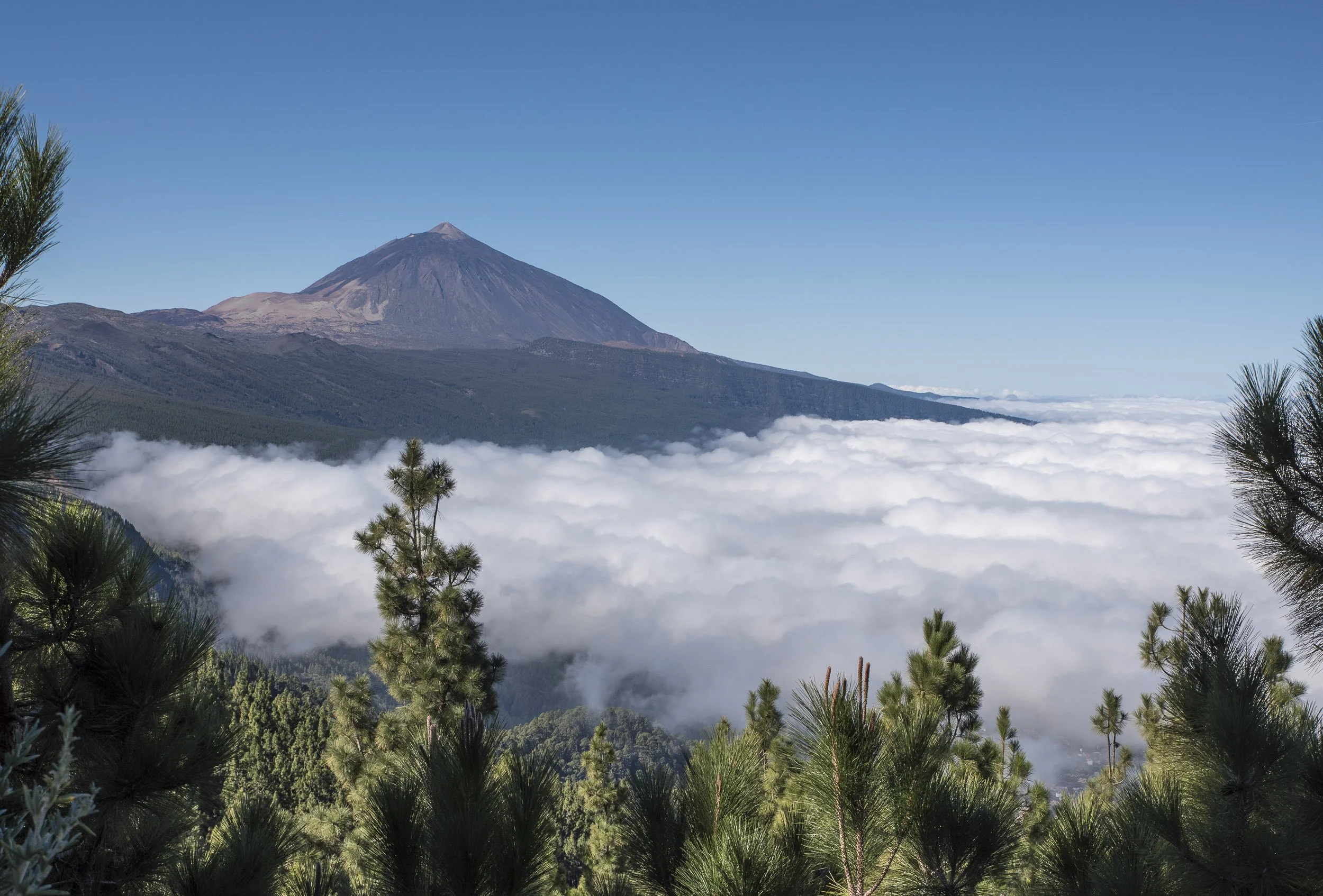El Teide por encima de las nubes, Tenerife