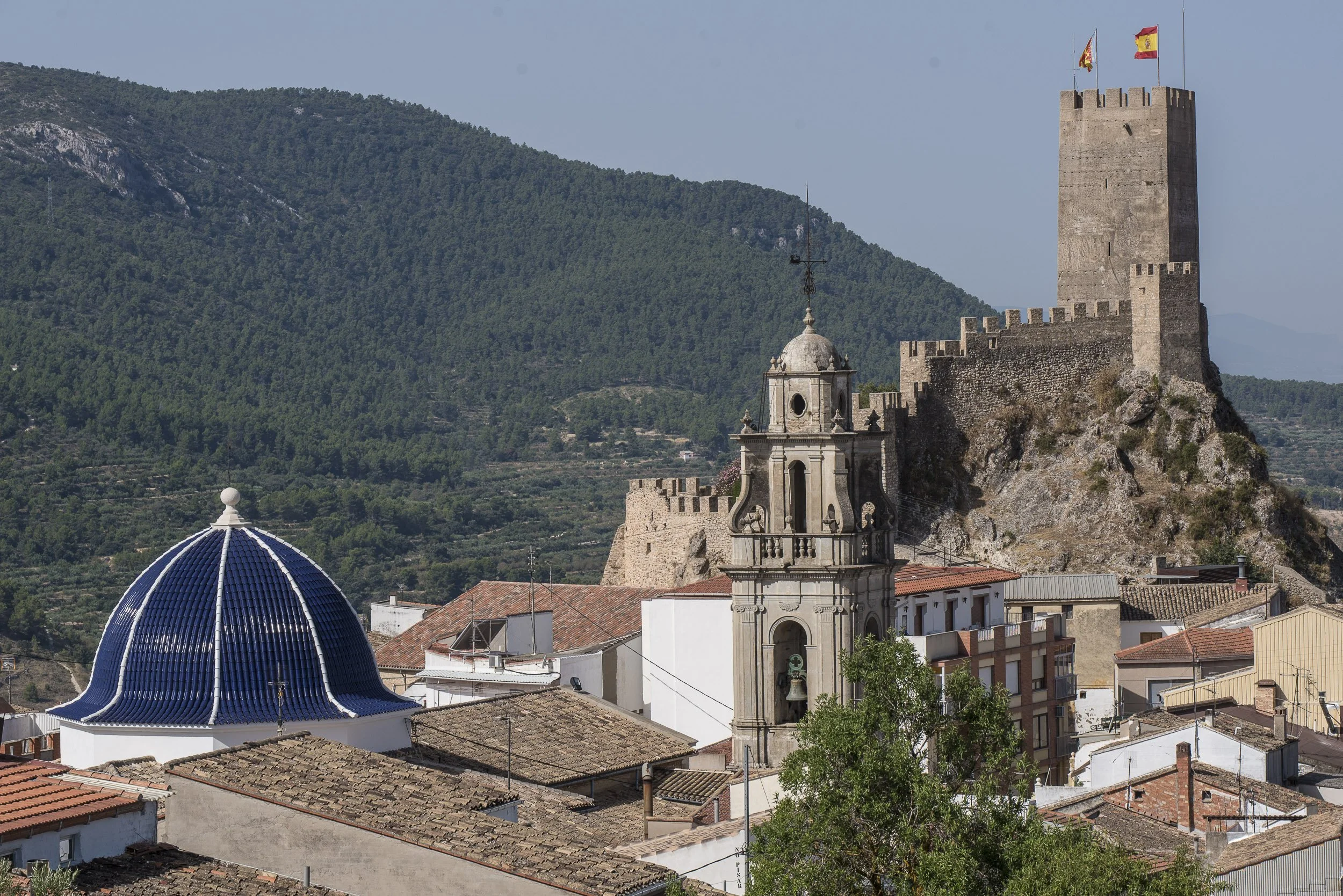 El castillo de Bañeres de Mariola