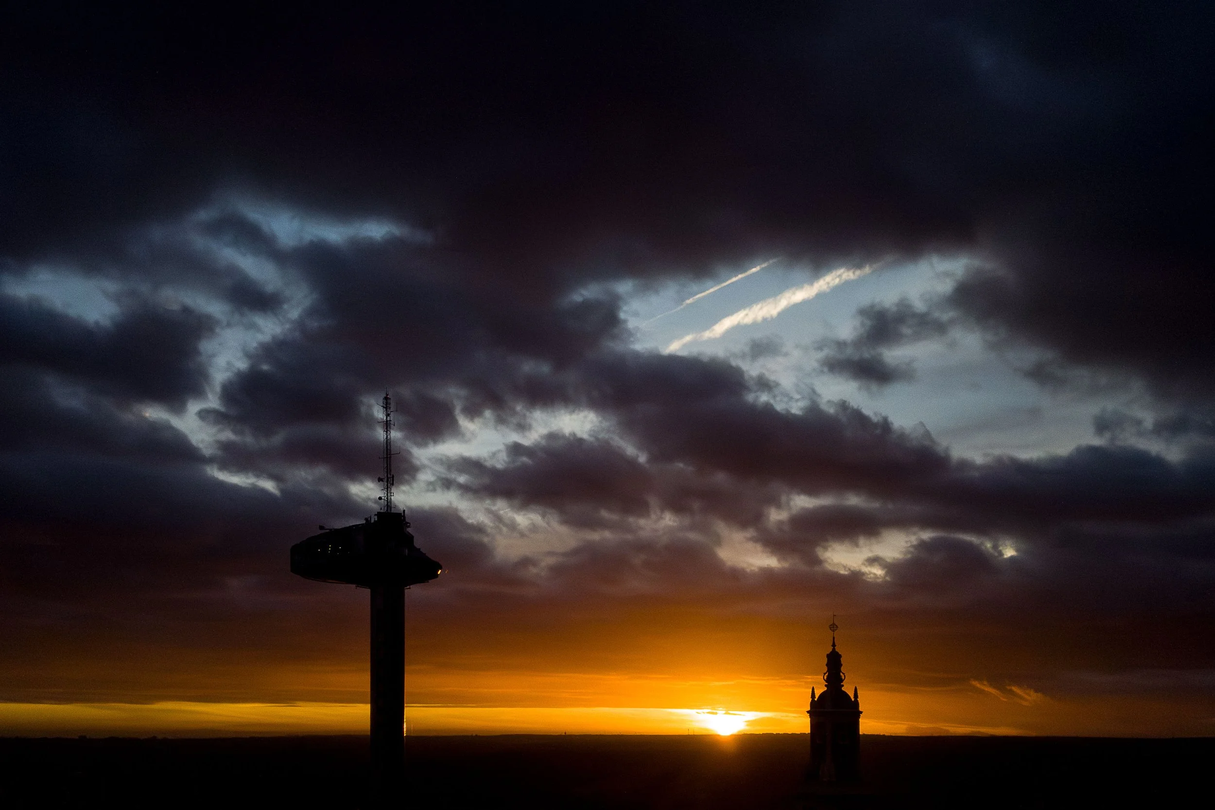 El Faro de la Moncloa y el Museo de América