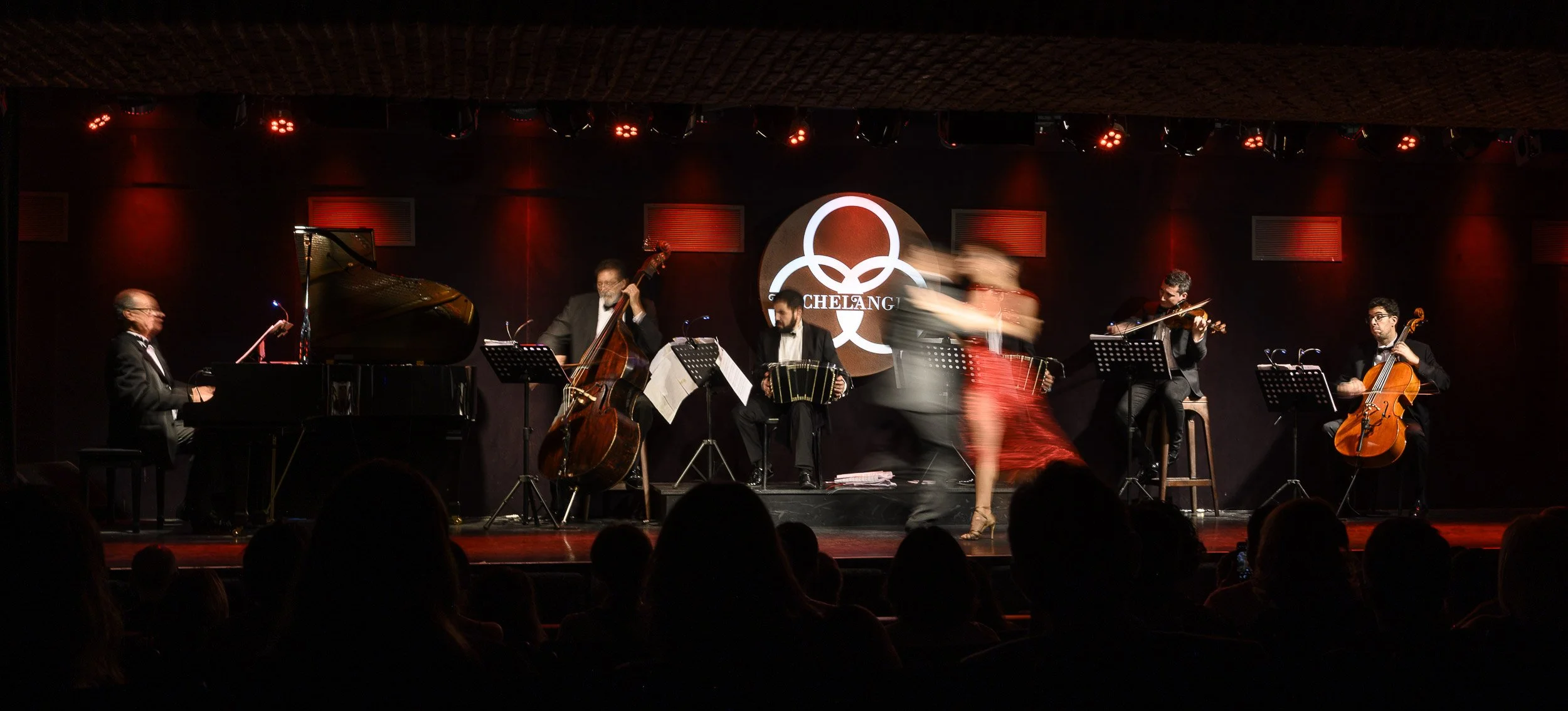 Espectáculo de tango en Buenos Aires.