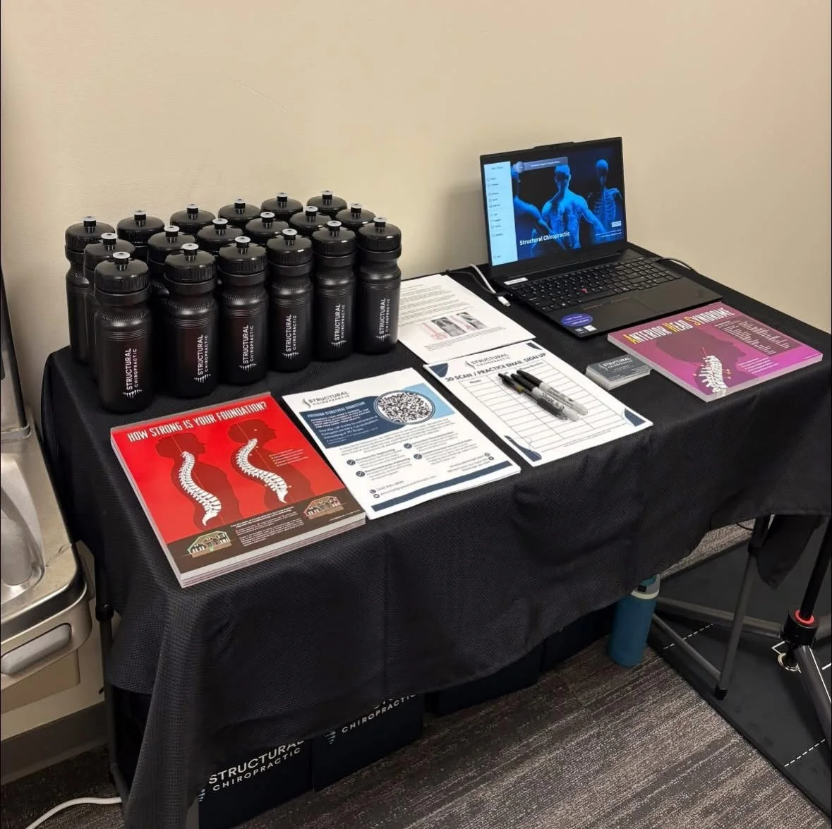 Today we&rsquo;re on-site at Highpoint Fitness for their open house, offering complimentary 3D structural scans to members and guests.

Here&rsquo;s what that actually means: your posture and spinal alignment determine how load moves through your bod