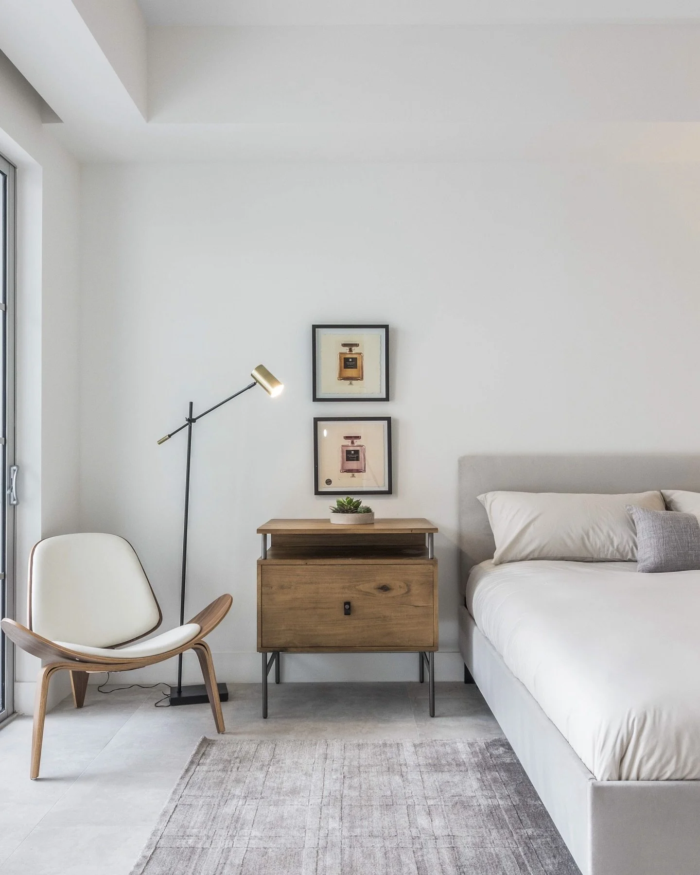 It&rsquo;s the stacked Chanel perfumes that do it for us.

A small detail that adds just the right touch of character to this serene bedroom composition.
 

 #CuratedInteriors  #MiamiDesign  #InteriorInspiration #CURATED.