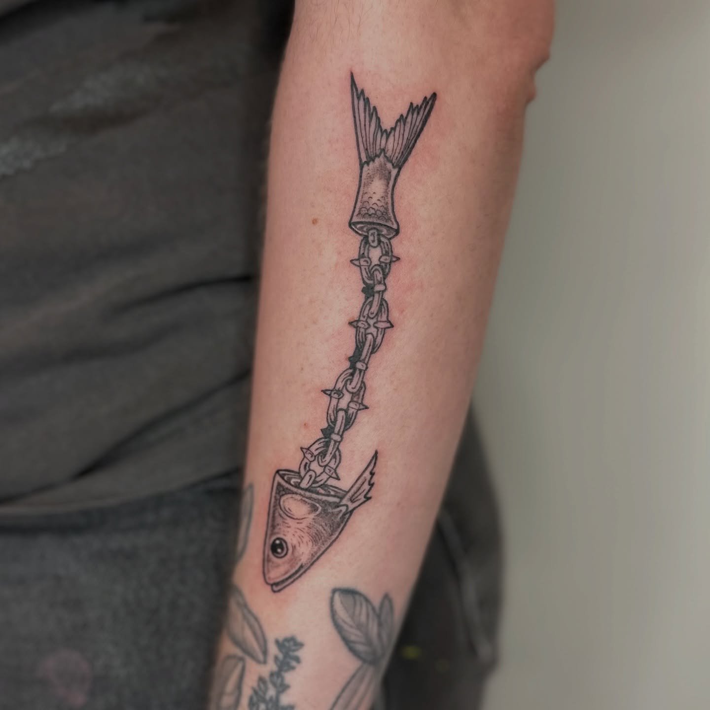 Two very different but equally charming little fish from my time back in NYC 💕
🐟✨🐟✨🐟
.
.
#tattoo #tattoos #fishtattoo #tattooartist #illustrativetattoos