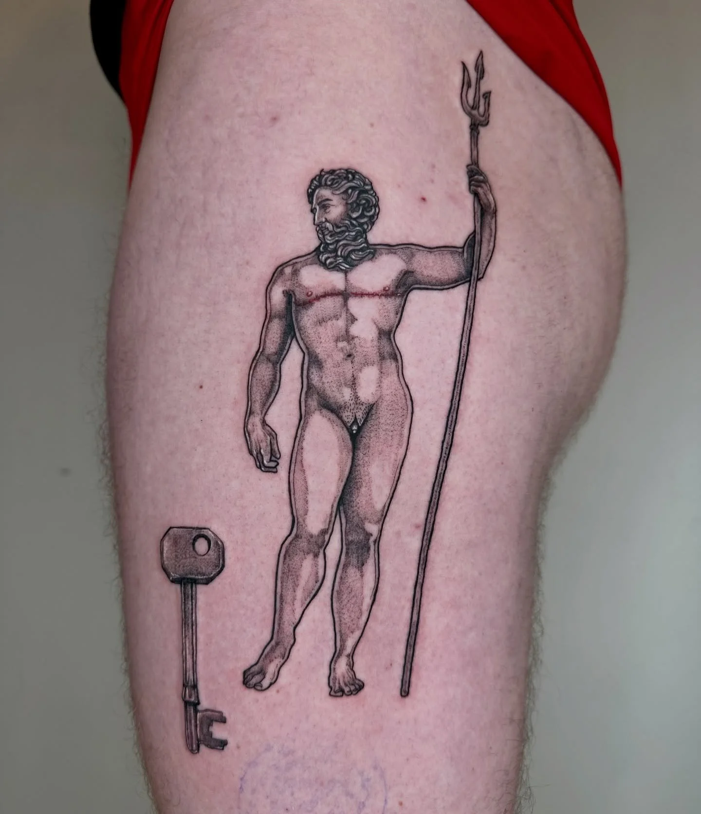 A trans Poseidon and a Scottish house key for the lovely Oliver. Thank you so much for the trust and good energy, as always friend. 🌊💛🗝️
.
#tattoo #tattooartist #transart #art #queerart