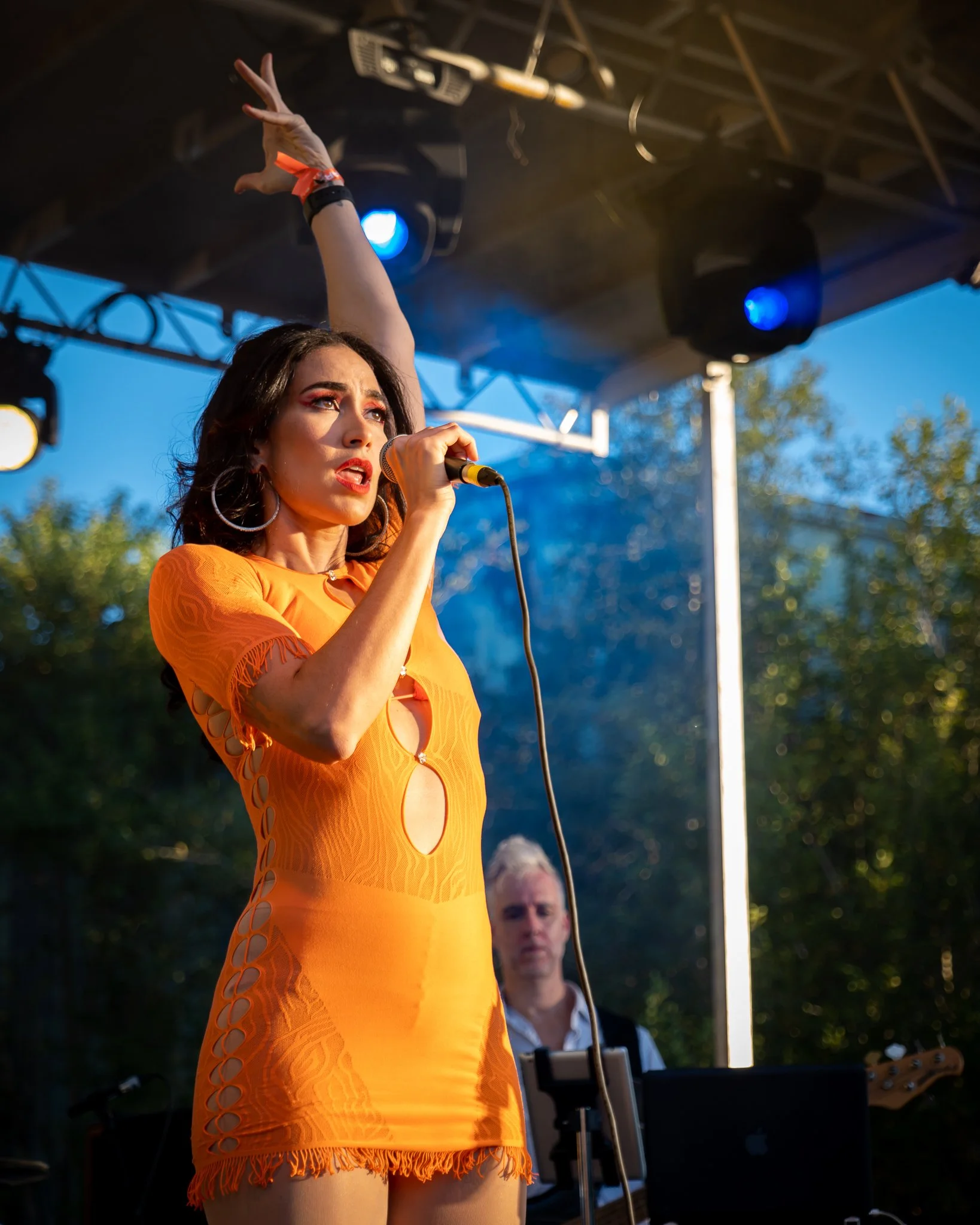 P1195105-2.jpg