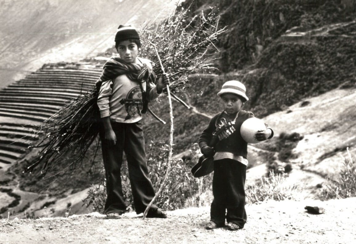 Niños de Ollantaitambo, Cusco