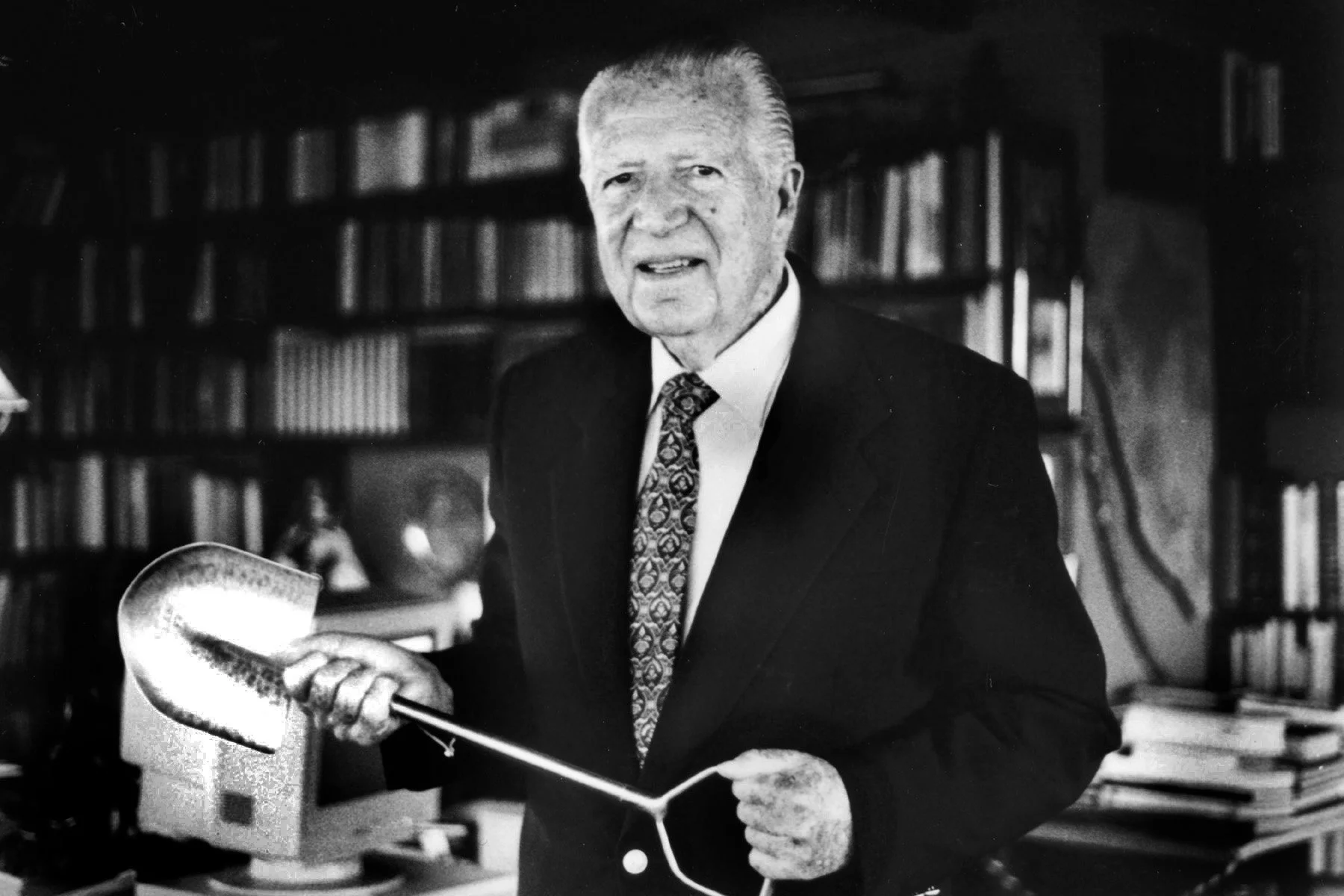 Fernando Belaunde Terry
D.O.B.: 10/07/1912
P.O.B.: Lima, Peru
Residence: Lima, Peru
Occupation: Architect, Former President of Peru (1963-1968 / 1980-1985)
What is your view of women?
I have a high opinion of contemporary women, especially in Peru, w