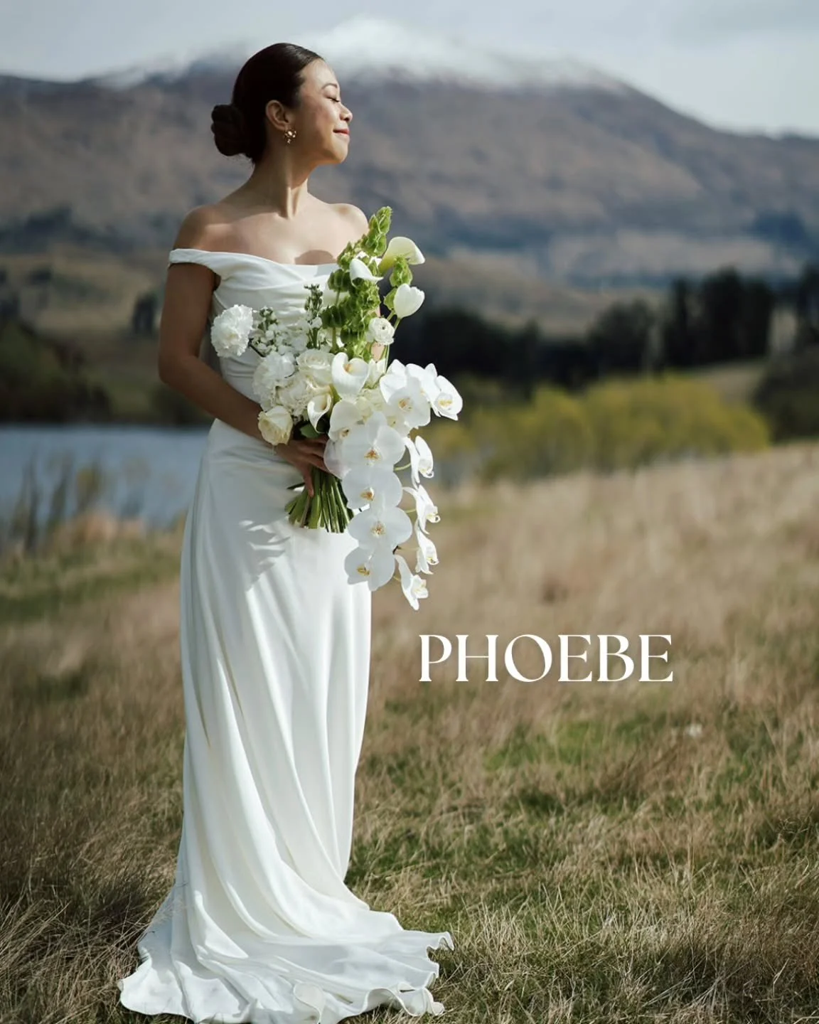 What a shot! Snowy peak mountains for Phoebe 🗻

#ElopementFlowersNZ
#QueenstownFlorist
#OrangeBlossomDesigns 
#GlenorchyFlorist 
#flowerinspo
#orchidsofinstagram 
#ElopeNZ
#QueenstownElopement

@tomomiitophotography 
@nomadweddings.nz