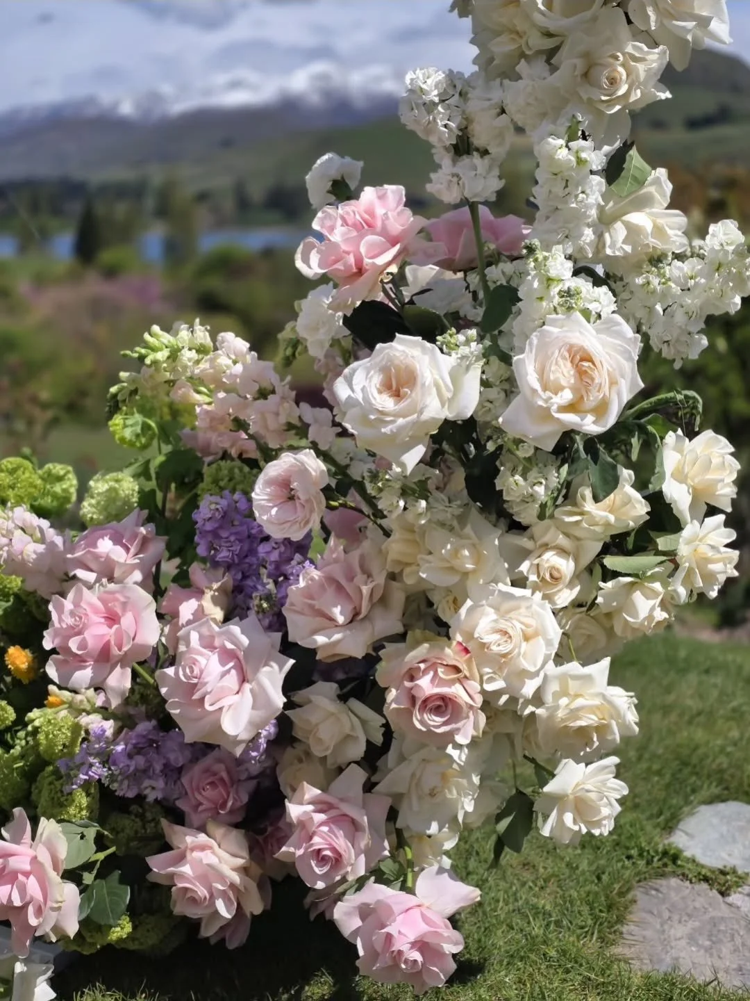 A breathtaking palette for B+K showcasing elevated romance ✨

Planned to perfection by the wonderful team @hollyandcoevents

Queenstown couples &mdash; 2026 enquiries are open ✨ I will be on leave over January + February- returning March in full swin