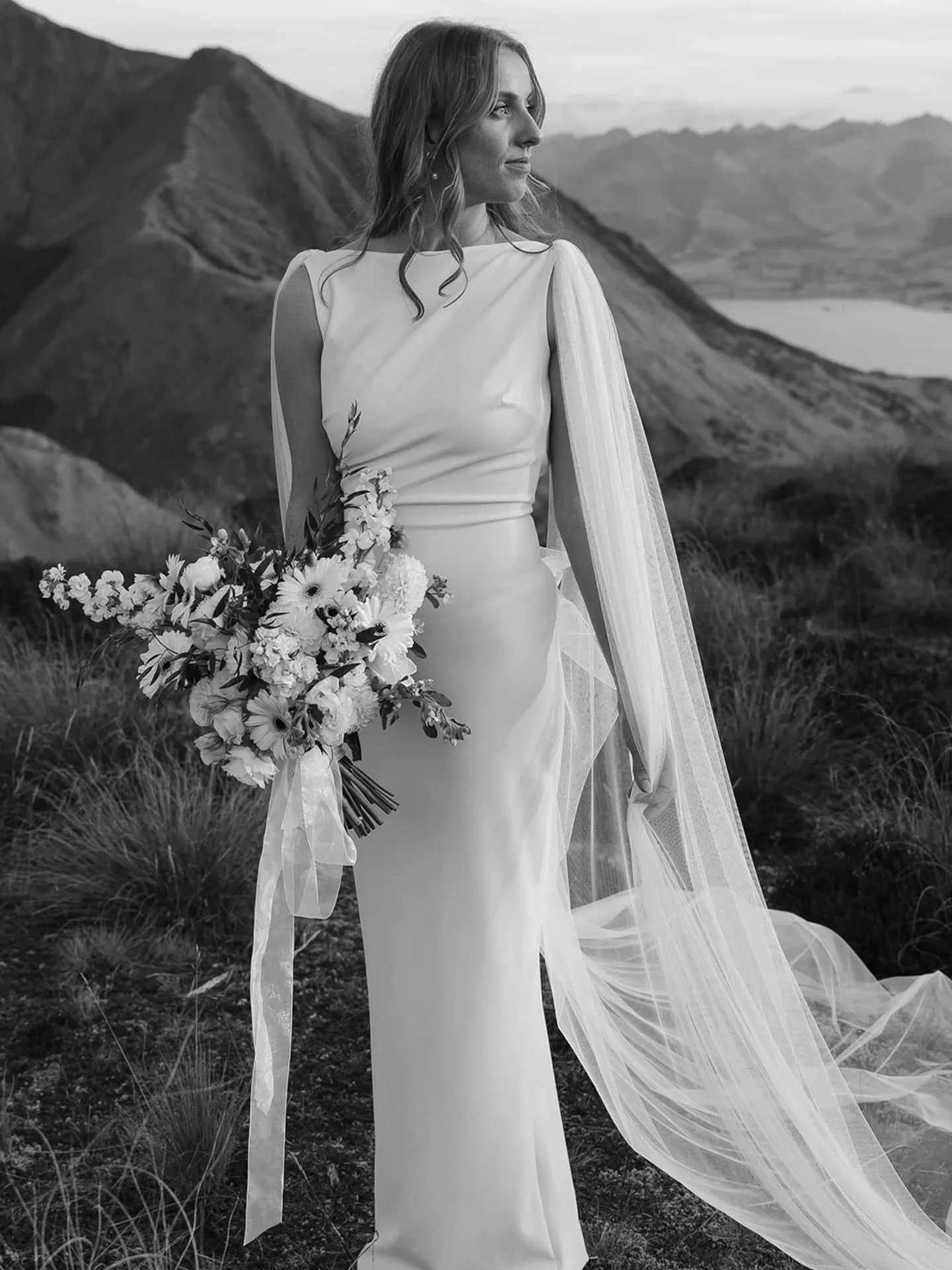 The most beautiful dress and fitting flowers for another @elopementcollective couple 🤍

Thank you so much for having me, Britt snd Josh xx